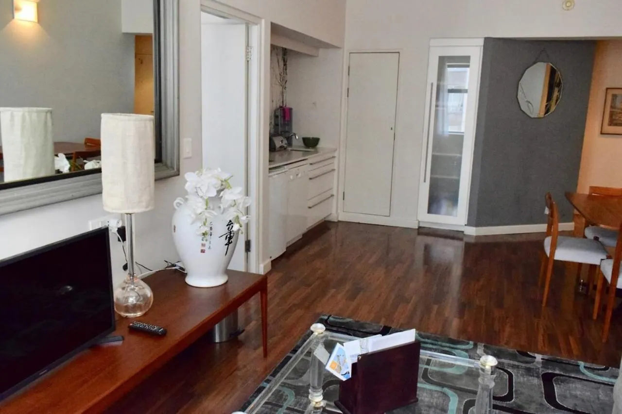 Stylish Apartment With Rooftop Pool And City Views Cape Town